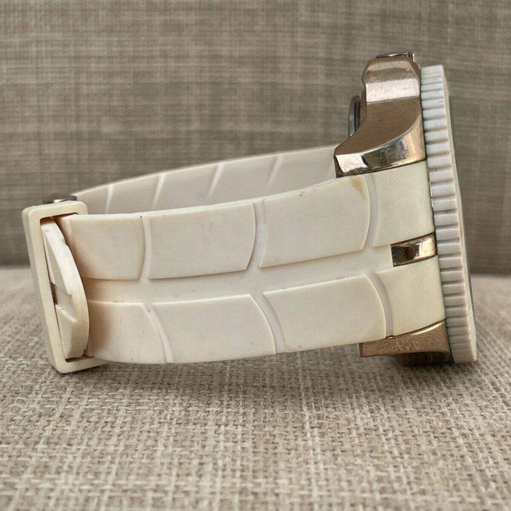 Unlisted Men Wristwatch White Band Gold Tone Case Quartz Analog - Picture 3 of 9